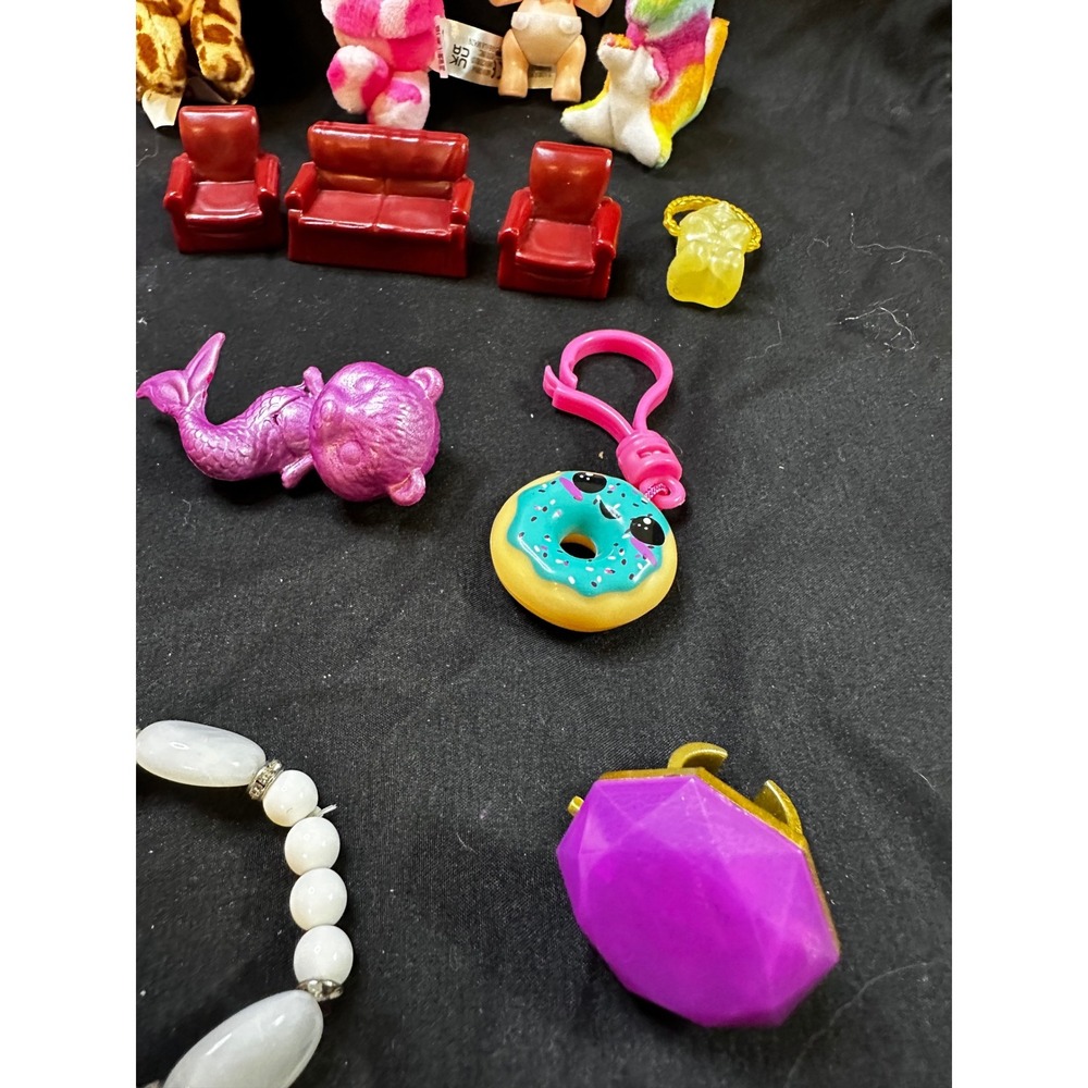 Mixed Toy Lot Ty Beanie Boos Barbie Car Dollhouse Furniture Jewelry Fidget Cube - Picture 4 of 6